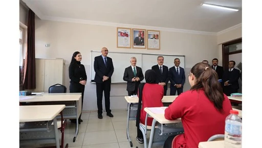 ŞAHİNBEYLİ &Ouml;ĞRENCİLER UMRE İ&Ccedil;İN TER D&Ouml;KT&Uuml;
