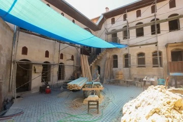 SANAT SOKAĞI OLUYOR