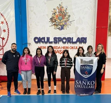 SANKO Okulları öğrencilerinin eskrim başarısı