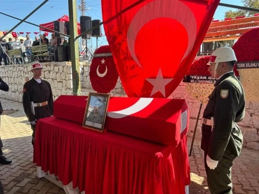 Şehit Piyade Er Ey&uuml;p G&uuml;ner, son yolculuğuna uğurlandı
