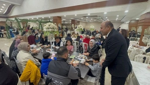 Şehit ve gazilerimiz bu &uuml;lkenin onurudur