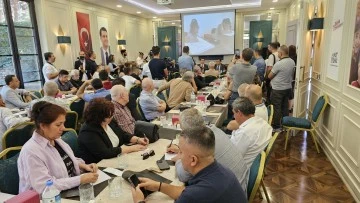 Şehitkamil Belediye Başkanı Av. Umut Yılmaz, Dülükbaba Göl Restoran'da basın mensuplarıyla bir araya geldi. 