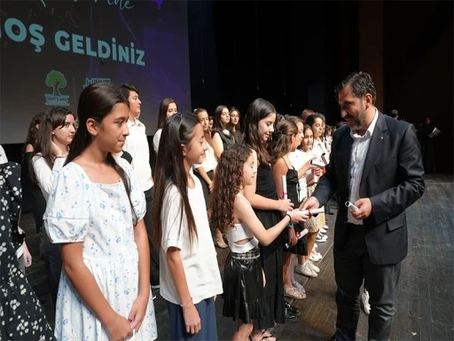 ŞEHİTKAMİL YAZ SANAT AKADEMİSİ MUHTEŞEM KONSERLE SONA ERDİ