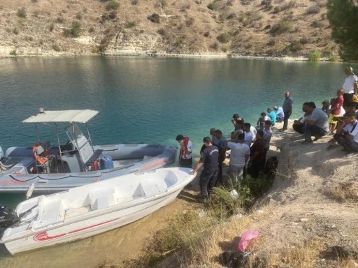 Serinlemek i&ccedil;in Fırat Nehri&rsquo;ne giren 16 yaşındaki &ccedil;ocuk boğuldu