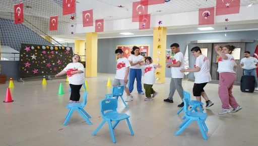 SPOR FESTİVALİ, ÖZEL GEREKSİNİMLİ ÖĞRENCİLERİN YÜZÜNÜ GÜLDÜRDÜ