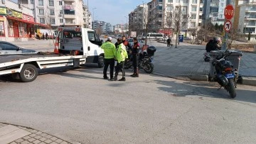 Şüpheli şahısları kovalayan yunus polisleri kaza yaptı: 2 yaralı