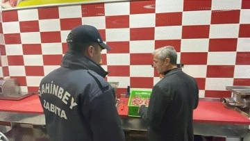 Tahmazoğlu, bayram öncesi zabıta ekipleri ile denetim yaptı
