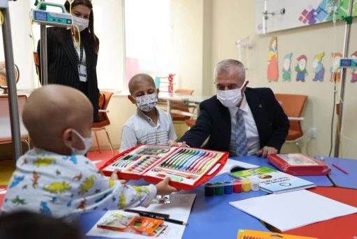 Tahmazoğlu'ndan l&ouml;semili &ccedil;ocuklara moral