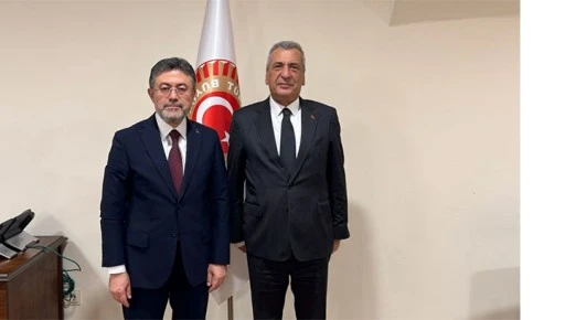 Tarım ve Ormancılık Bakanı İbrahim Yumaklı ile g&ouml;r&uuml;şen &Ouml;zt&uuml;rkmen
