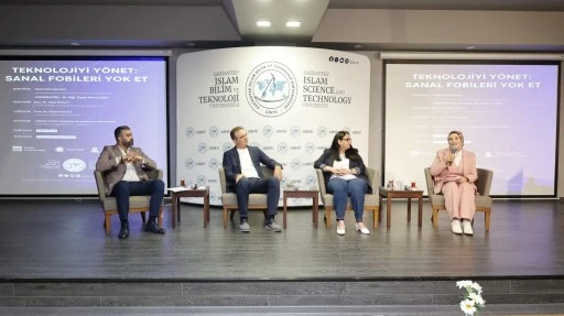“Teknolojiyi Yönet: Sanal Fobileri Yok Et&quot;