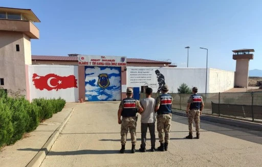 TERÖR SEMPATİZANINA JANDARMA BASKINI
