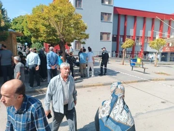 Tıp Fakültesi hastanesinde bomba alarmı: Acil servis boşaltıldı