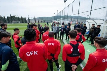 Vali Çeber’den Gaziantep FK’ya moral ziyareti