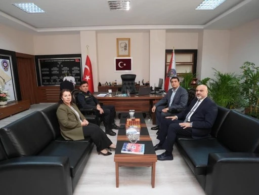 Yılmaz  emniyet m&uuml;d&uuml;rleri ile bir araya geldi